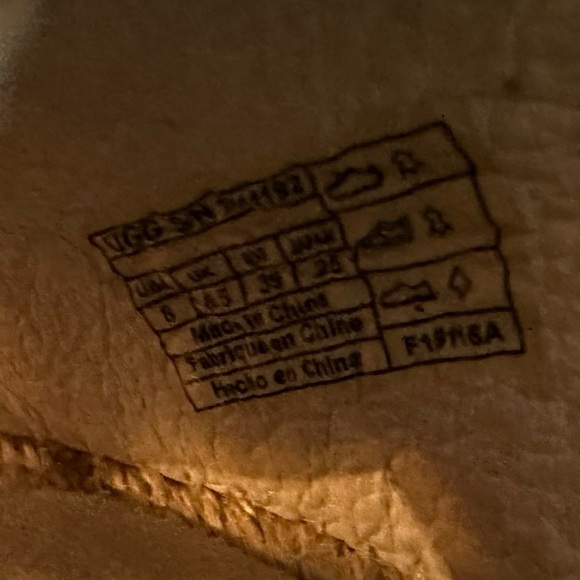 UGG | Beige Embossed Leather Cherry Exotic Espadrille Slides Size 8 - Picture 7 of 7